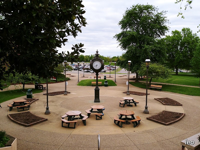 Indiana University-Southeast campus photo 4