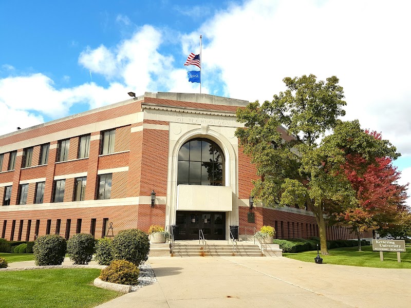 Kettering University campus photo 3
