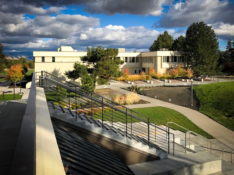 Eastern Oregon University campus photo 5