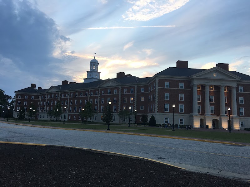 Christopher Newport University campus photo 5
