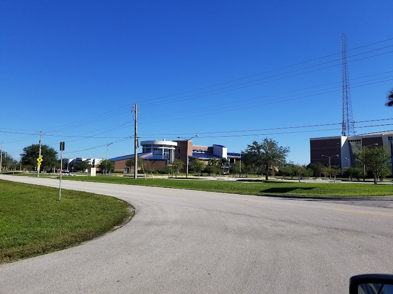 Indian River State College campus photo 5