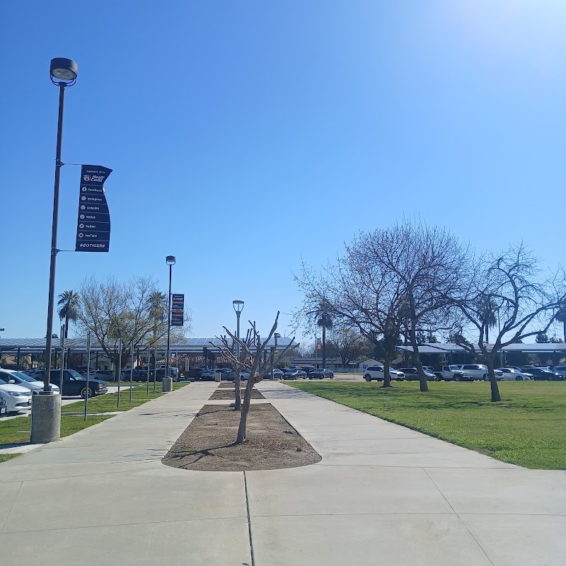 Reedley College campus photo 2