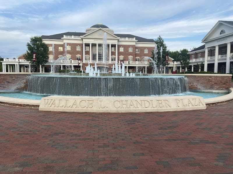 Elon University campus photo 3