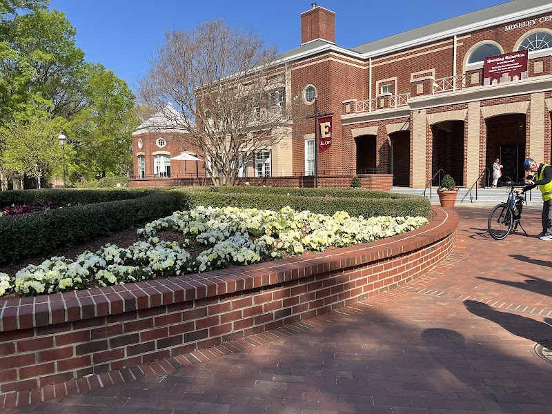 Elon University campus photo 4