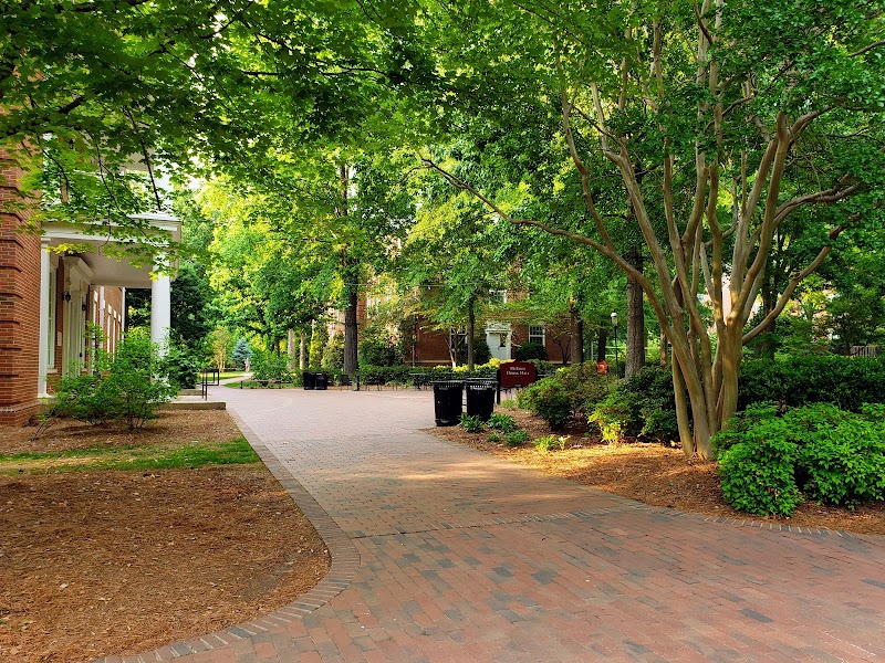 Elon University campus photo 5
