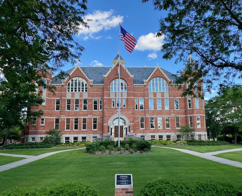 Saint Norbert College campus photo 2
