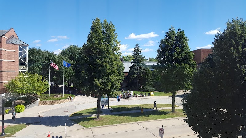 Saint Norbert College campus photo 5
