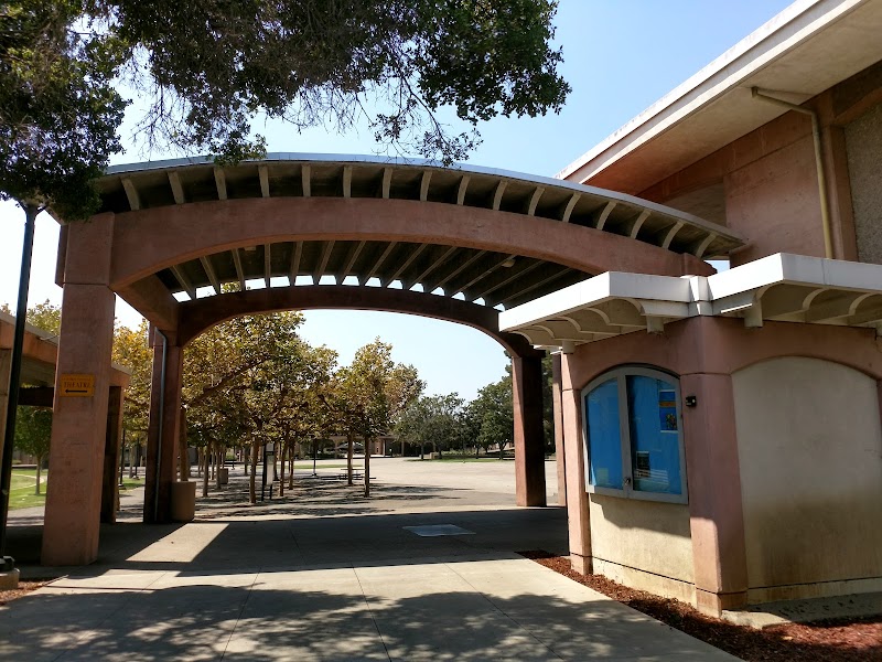 Chabot College campus photo 4