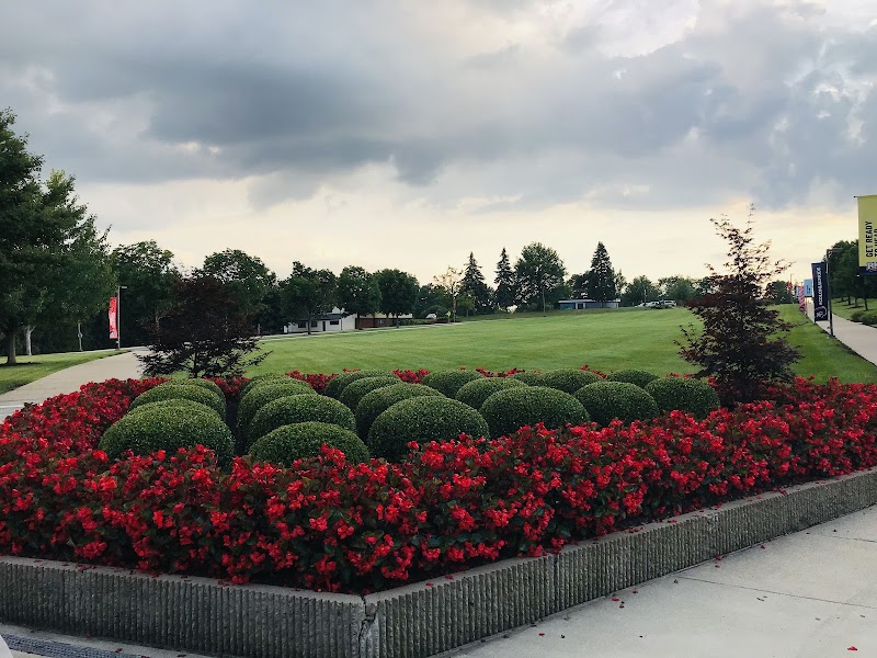 Robert Morris University campus photo 2
