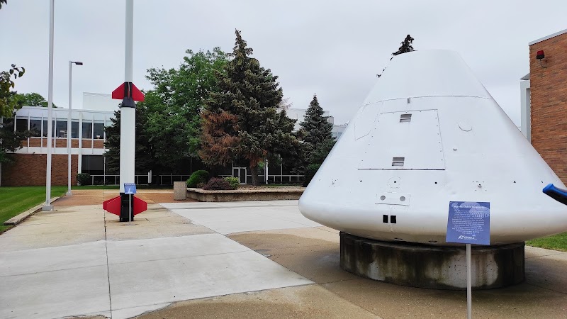 Triton College campus photo 4