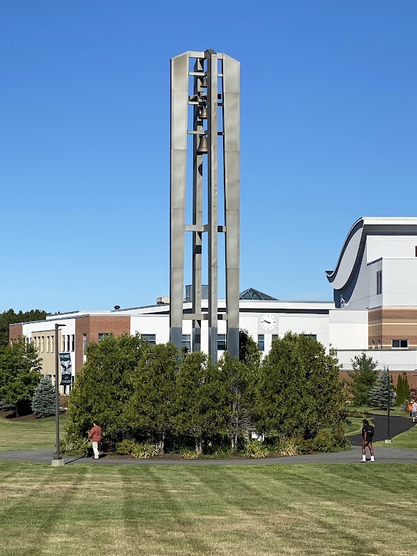Husson University campus photo 5